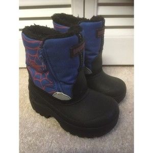 Skechers size 8 Toddler Winter Snow Boot spiderweb print